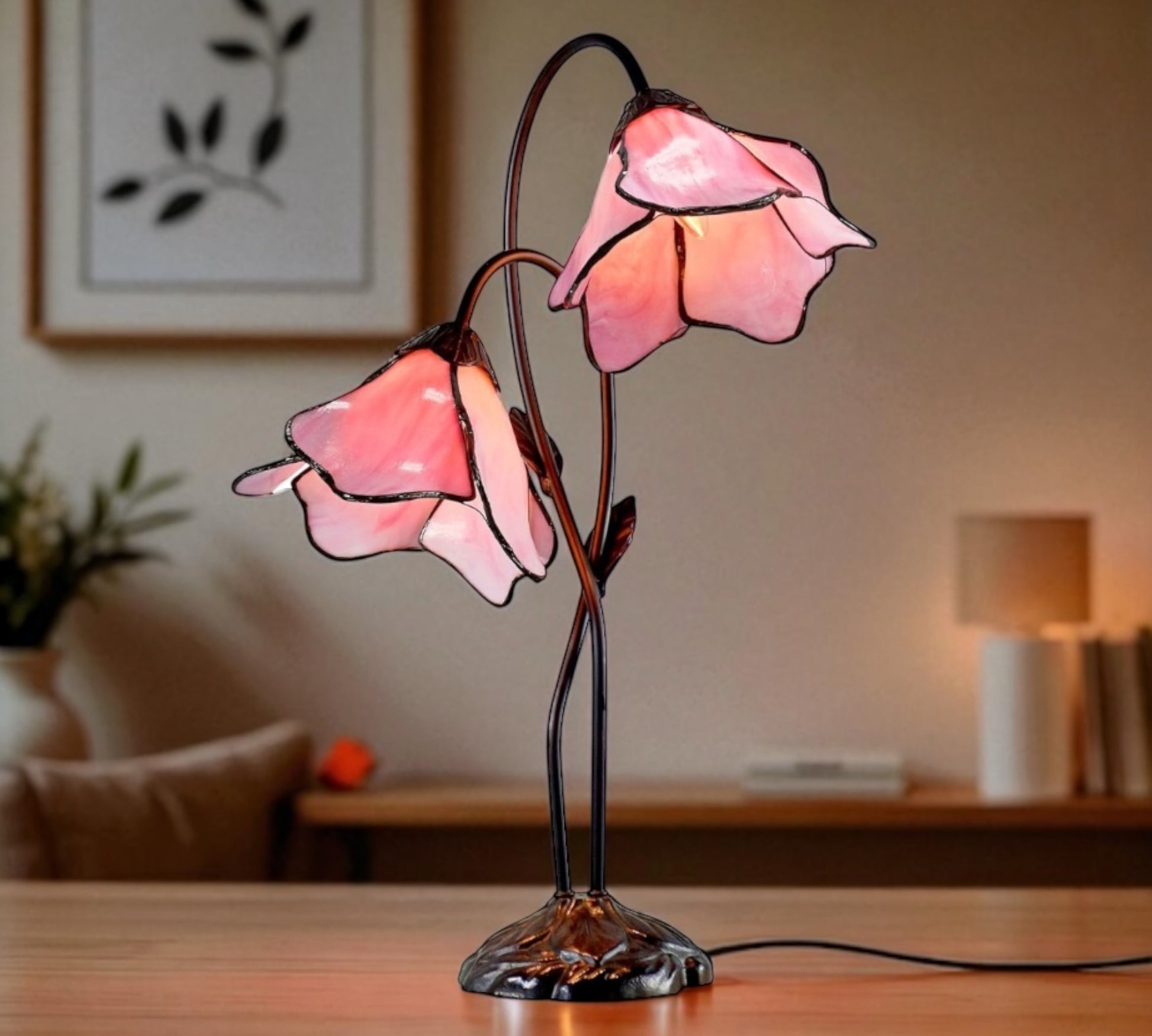 CDH LARGR Water Lily Flower Style Tiffany Table Lamp (12034R)