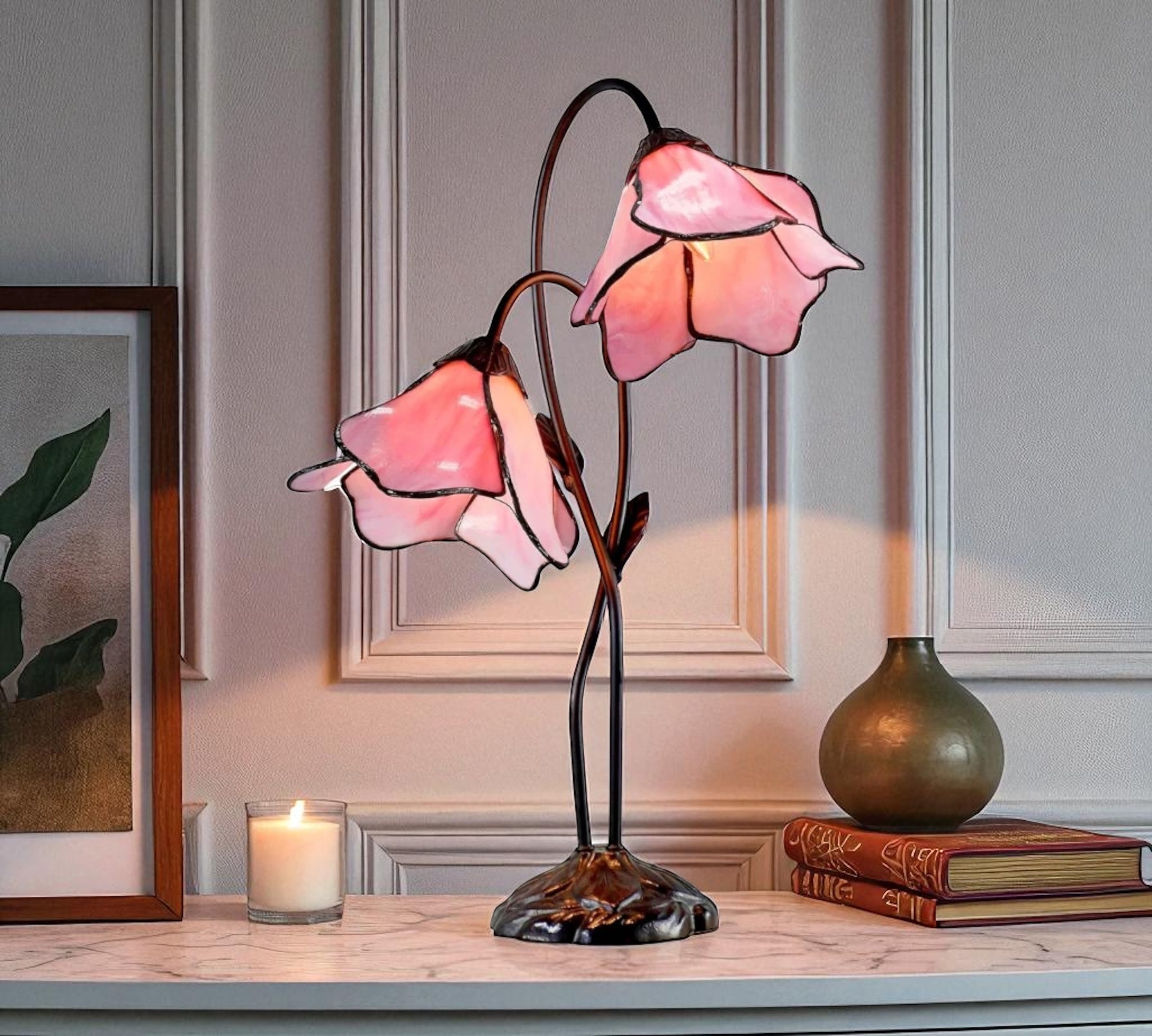 CDH LARGR Water Lily Flower Style Tiffany Table Lamp (12034R)