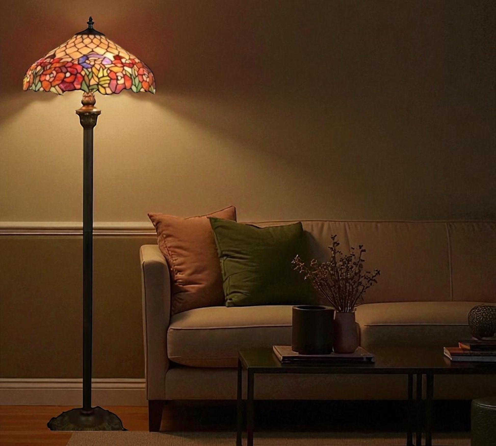 CDH Tiffany Floor Lamp (16015) 16" 40CM Shade