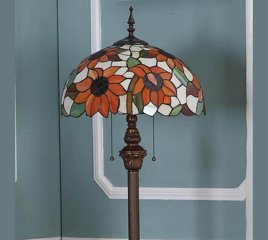 CDH Tiffany Floor Lamp (16068) 16" 40CM Shade