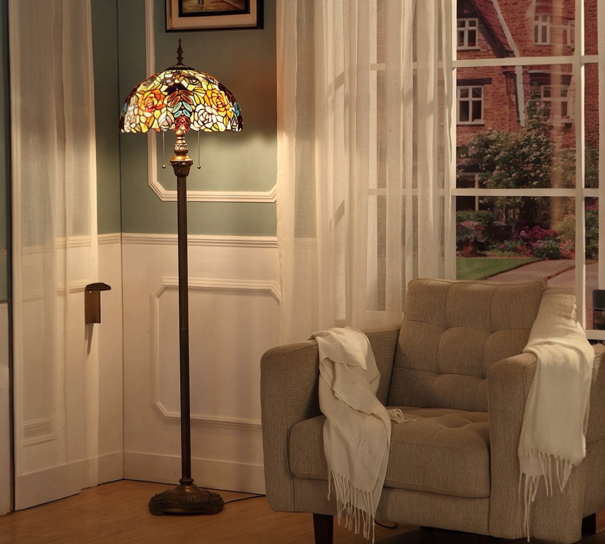 CDH Tiffany Floor Lamp (16071) 16" 40CM Shade