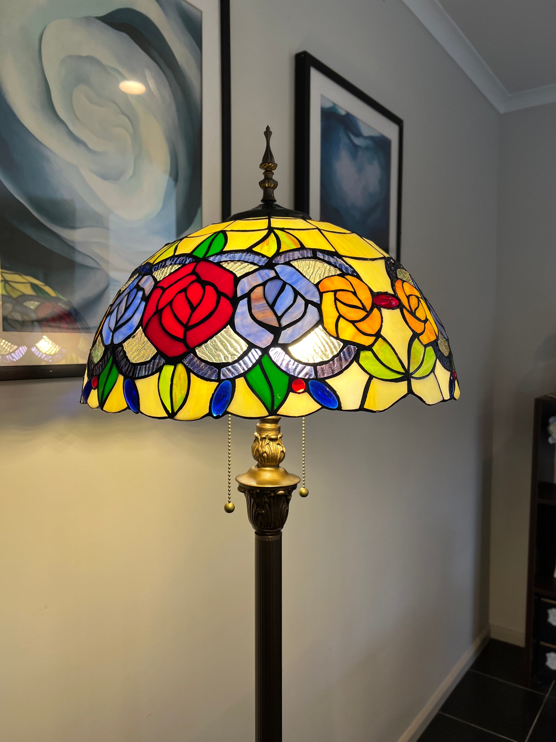 CDH Tiffany Floor Lamp (16081)  16" 40CM Shade