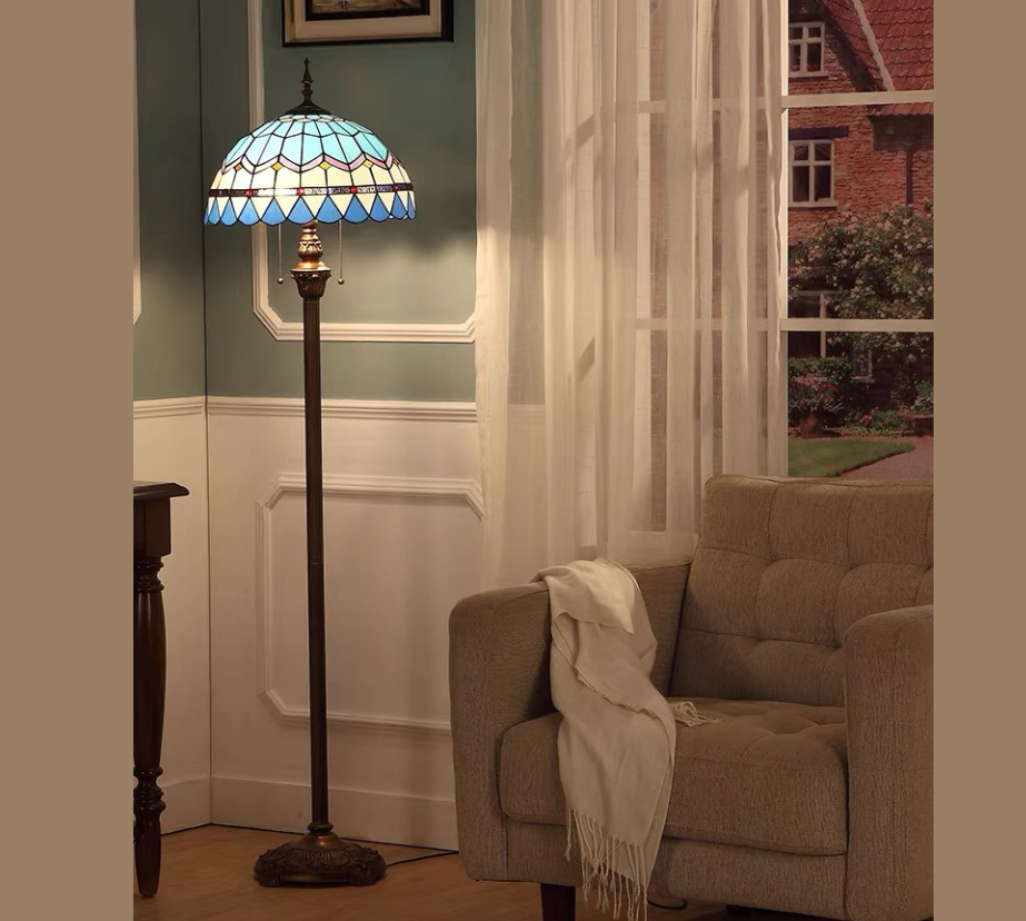CDH Tiffany Floor Lamp (16101) 16" 40CM Shade