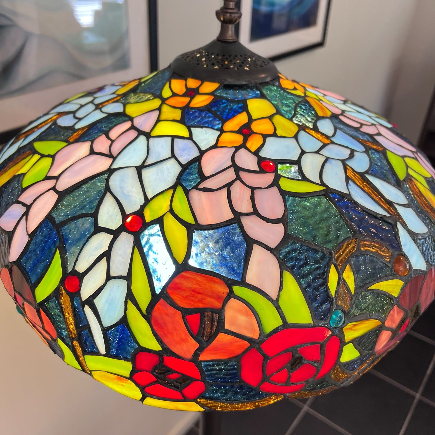 CDH Tiffany Floor Lamp (16116) 16" 40CM Shade