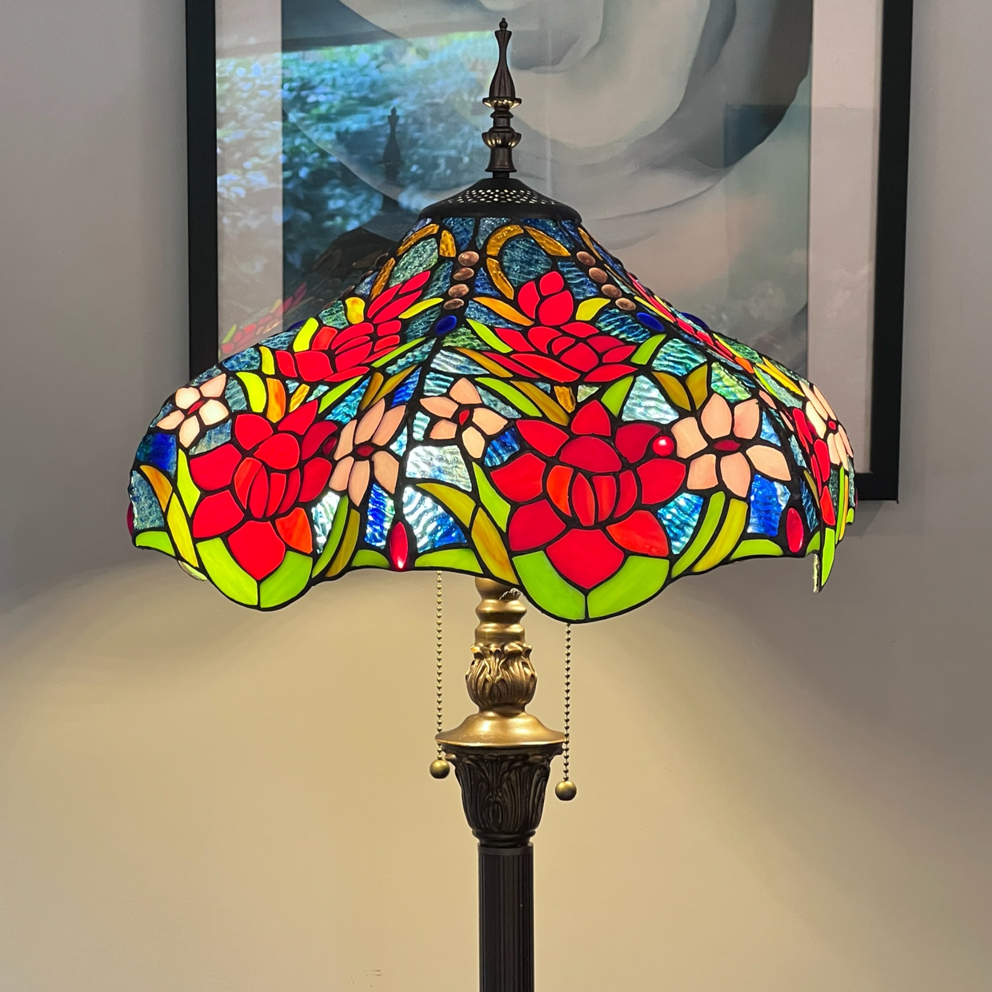 CDH Tiffany Floor Lamp (16118) 16" 40CM Shade