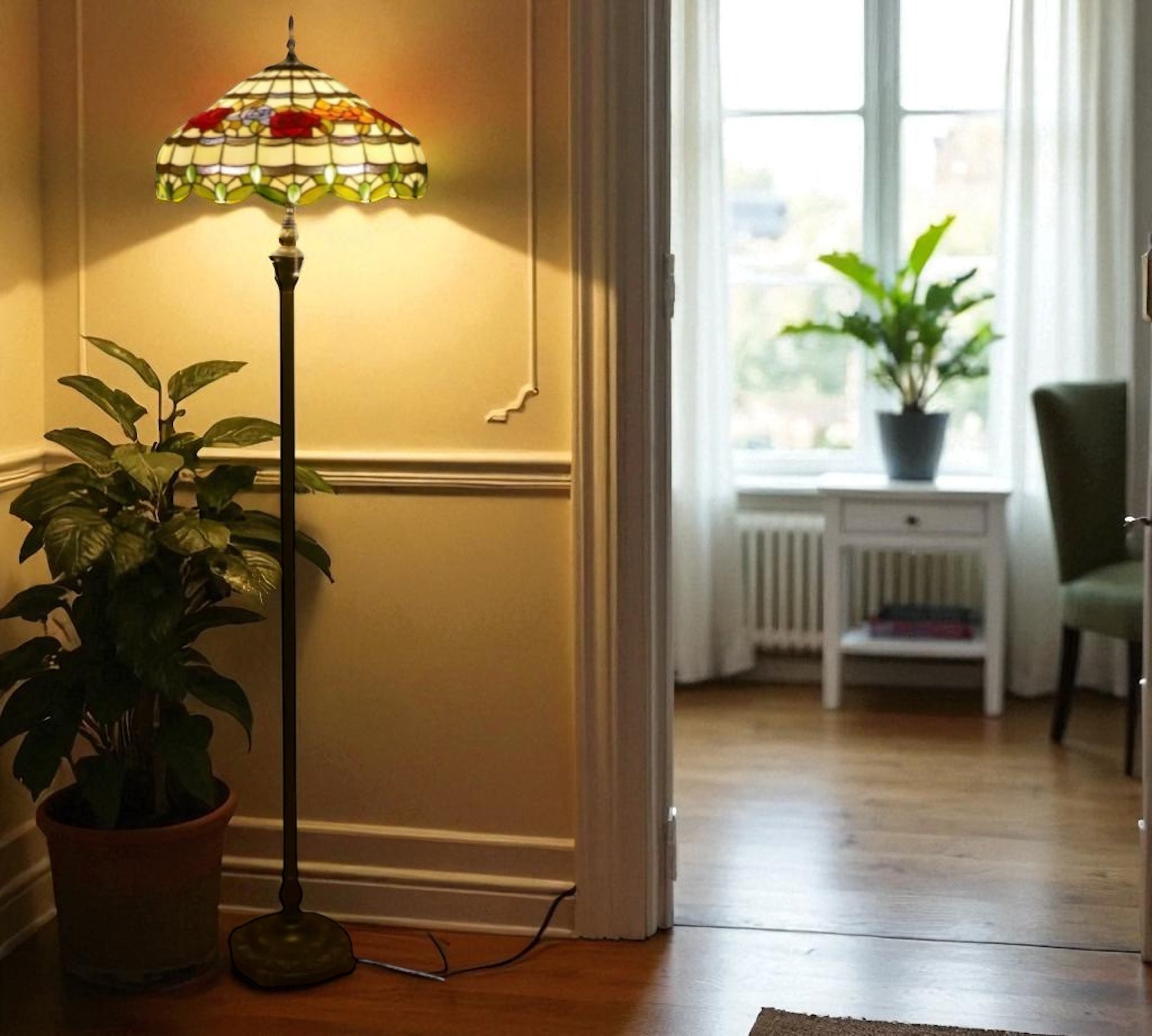 CDH Tiffany Floor Lamp XLARGE 18" 46CM shade (19012)