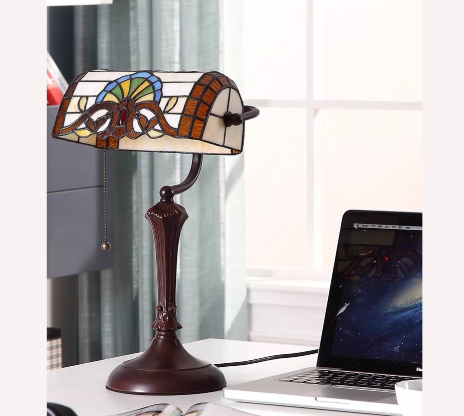 CDH Tiffany Reading Table Lamp (12037)