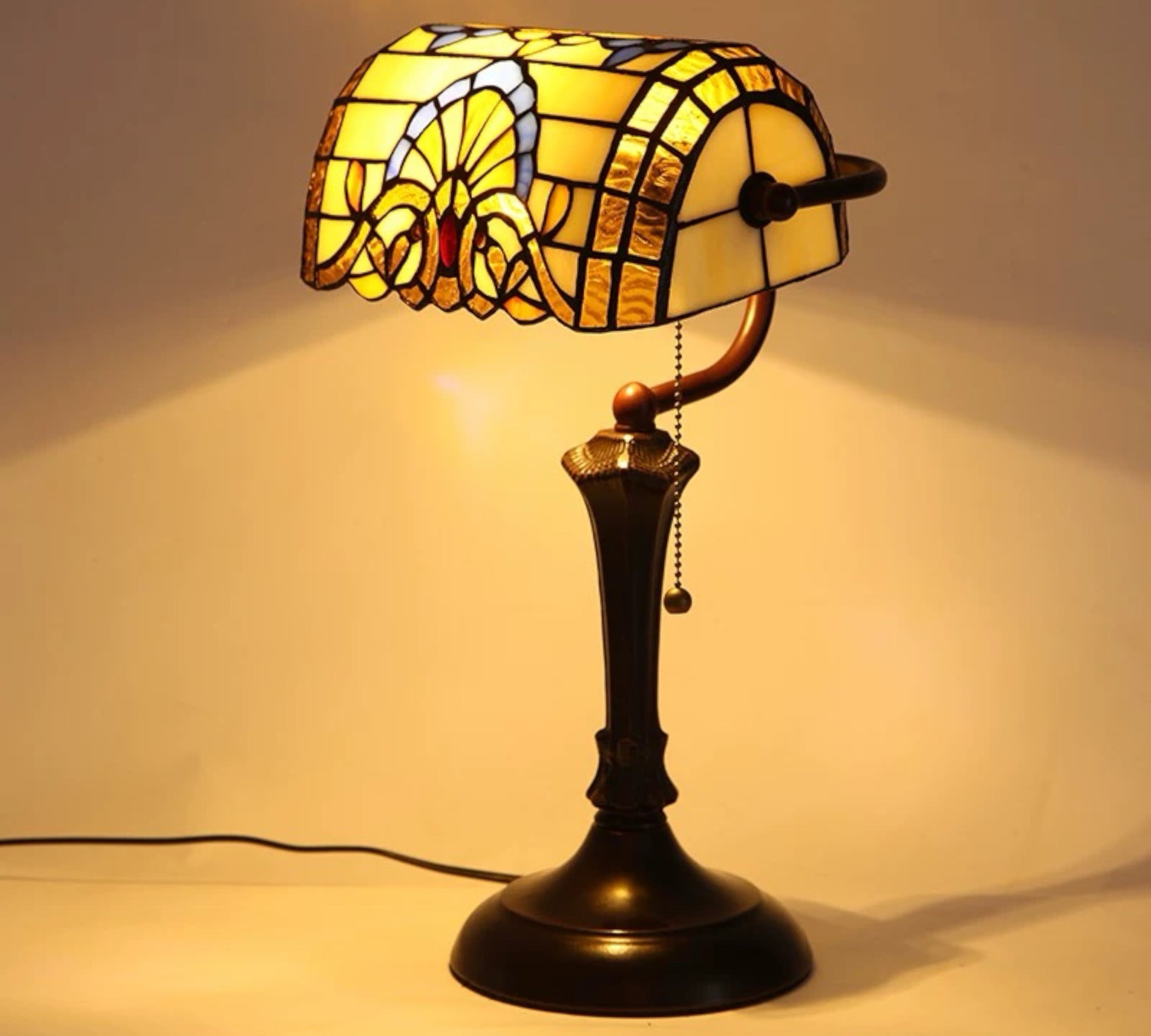 CDH Tiffany Reading Table Lamp (12037)