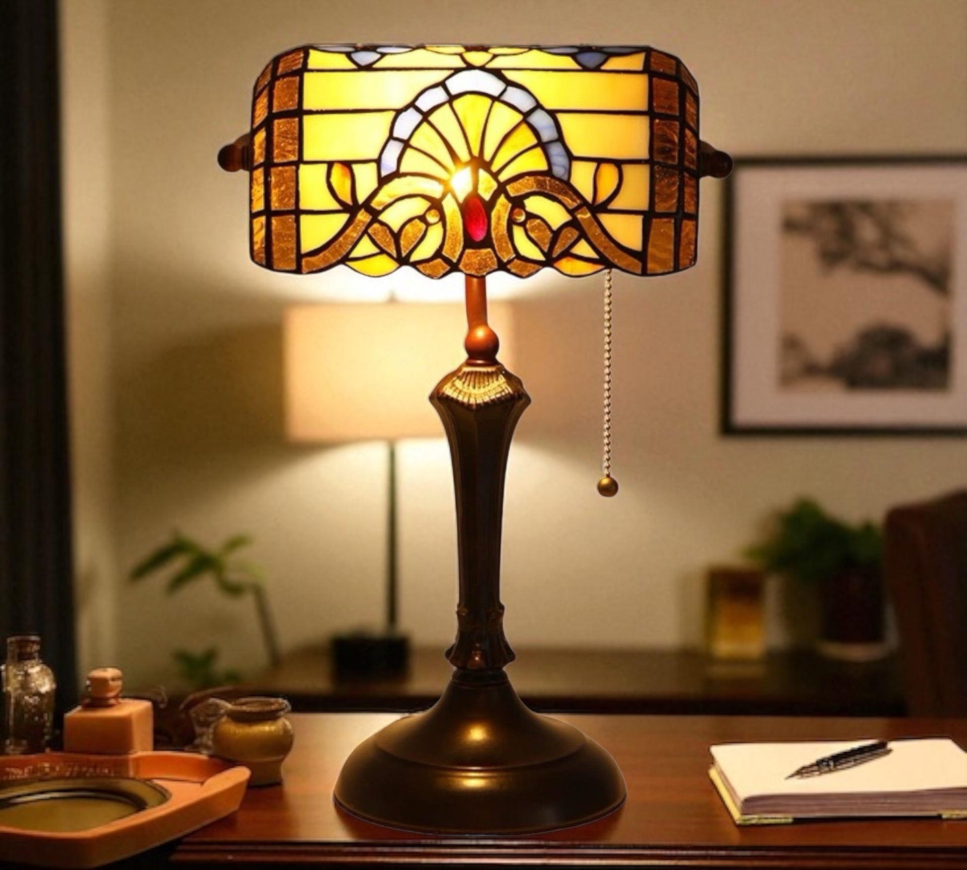 CDH Tiffany Reading Table Lamp (12037)
