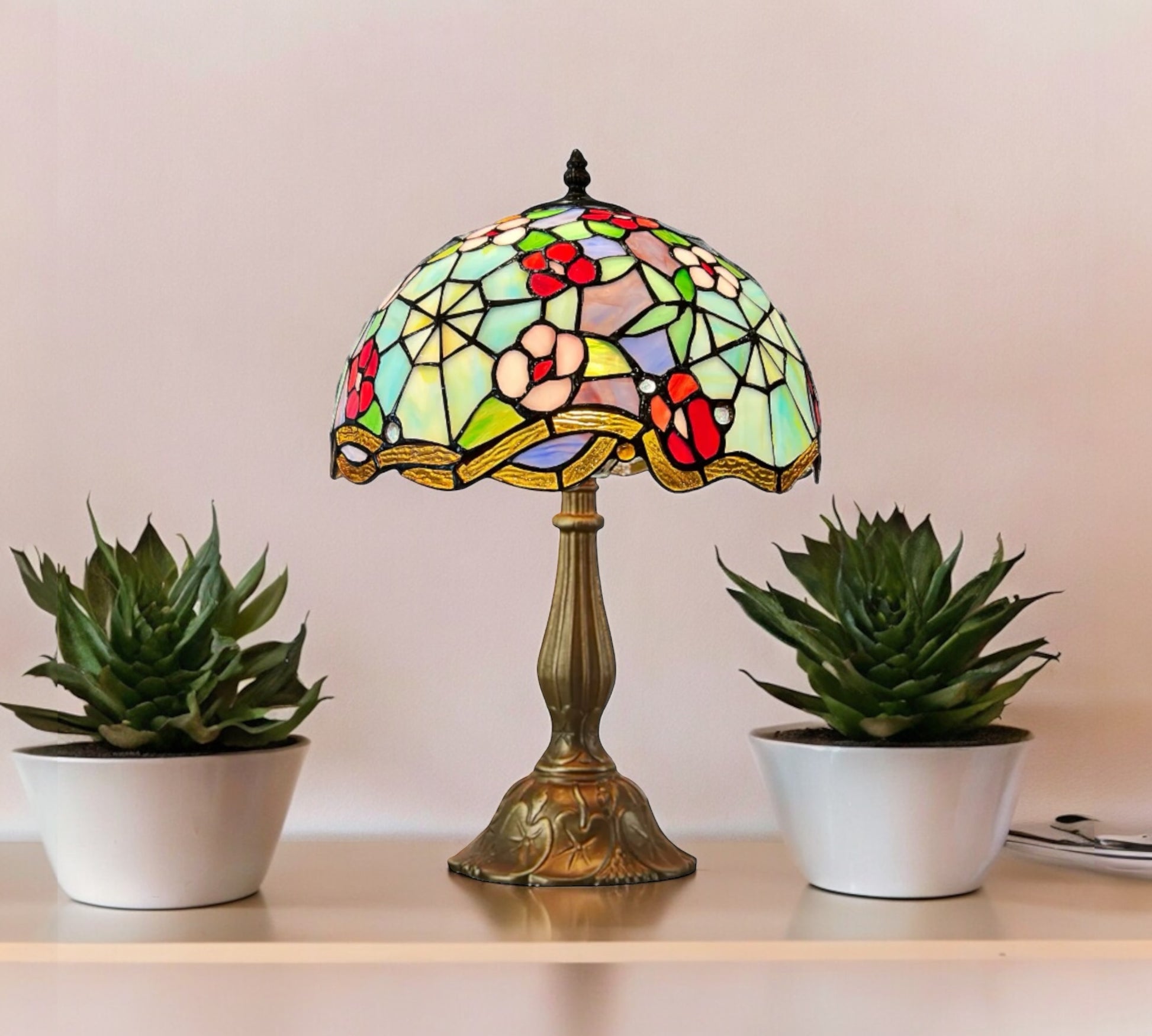 CDH 12" Tiffany Table Lamp (12008)