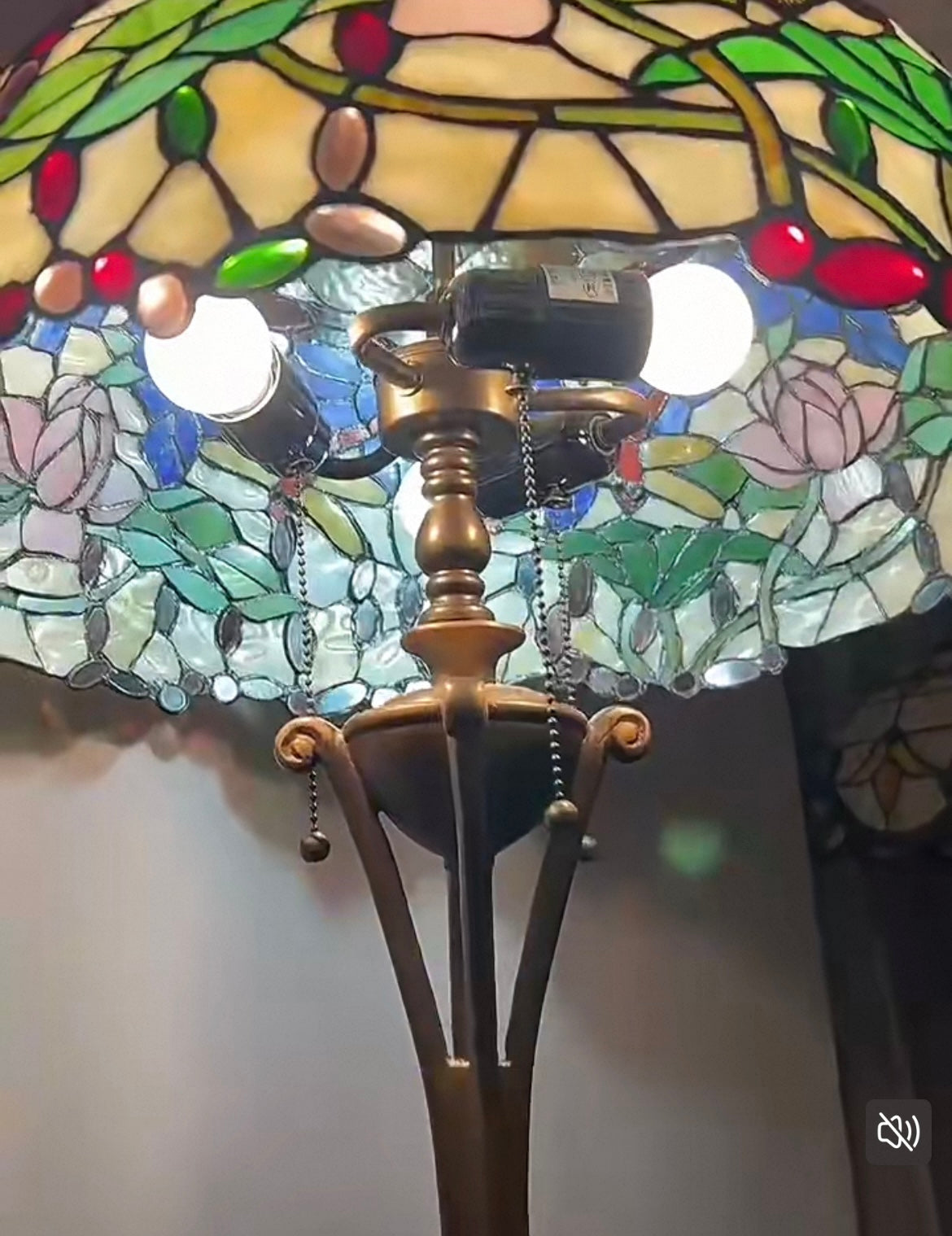 CDH Tiffany Floor Lamp Base 175cm high with 3-bulb light fitting (17005)