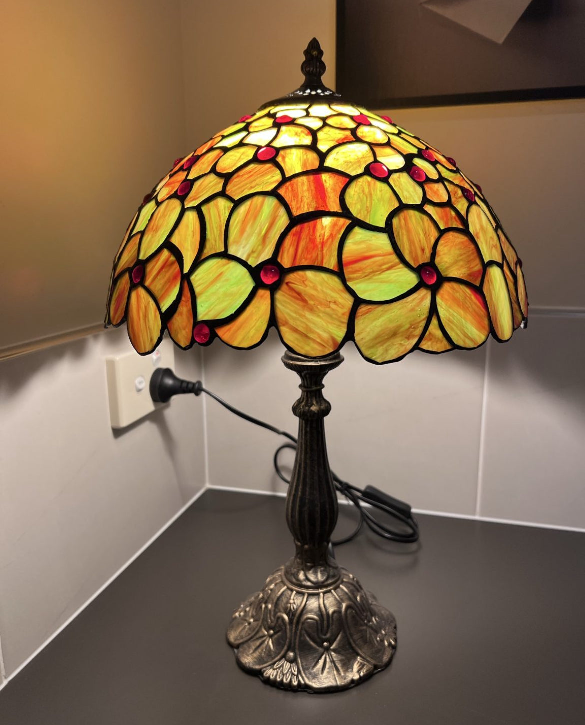 CDH 12" Tiffany Table Lamp (12007）