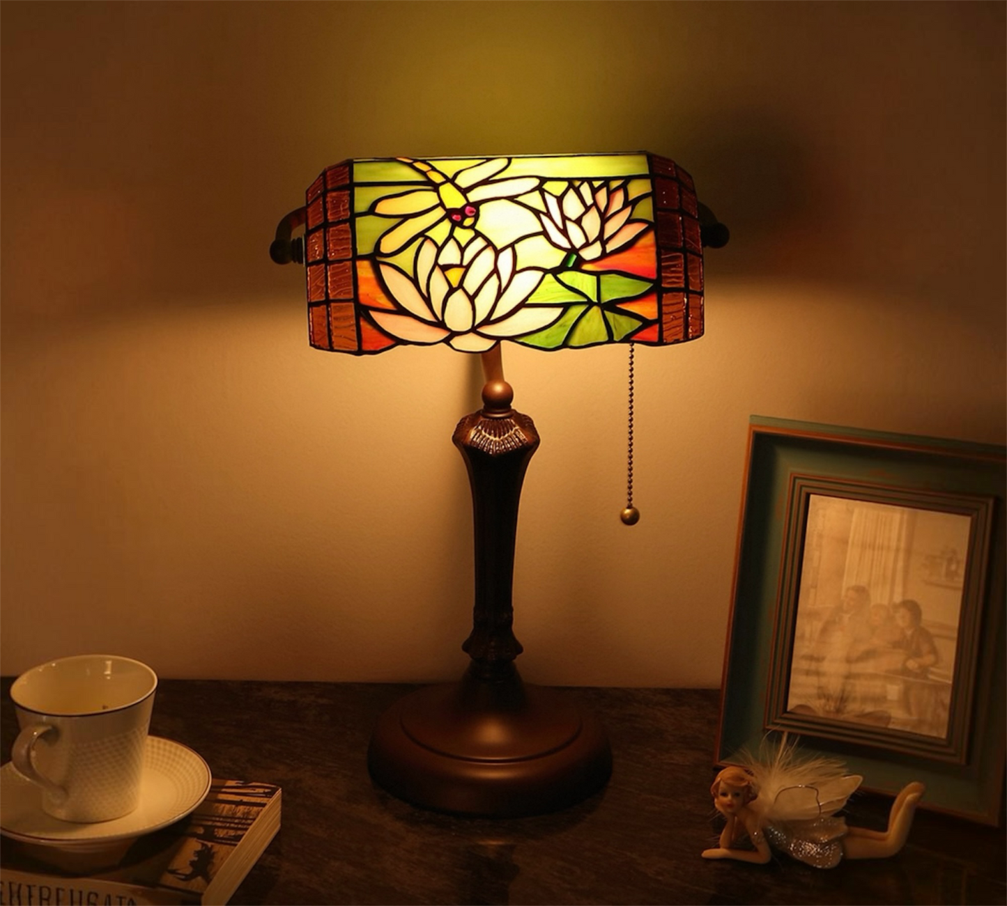 CDH Tiffany Reading Table Lamp with 26cm Shade (12041)