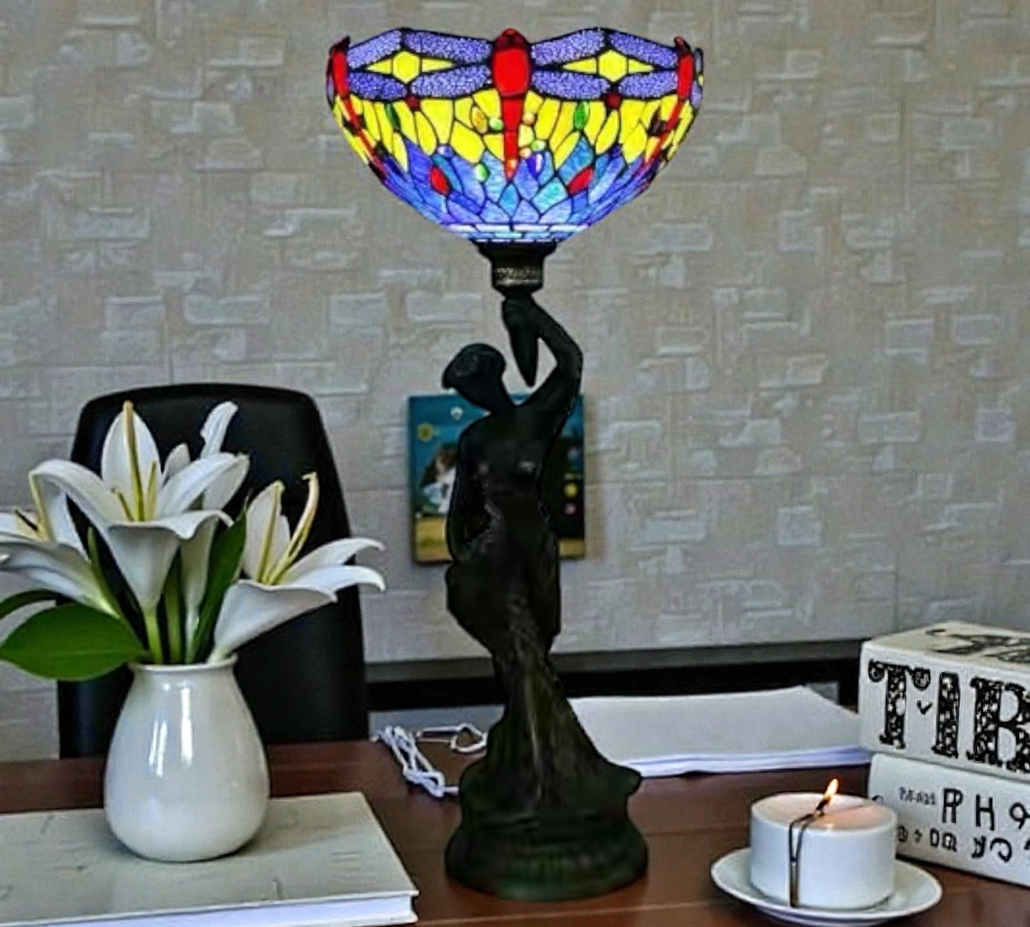 CDH 12" Tiffany Table Lamp (13108)