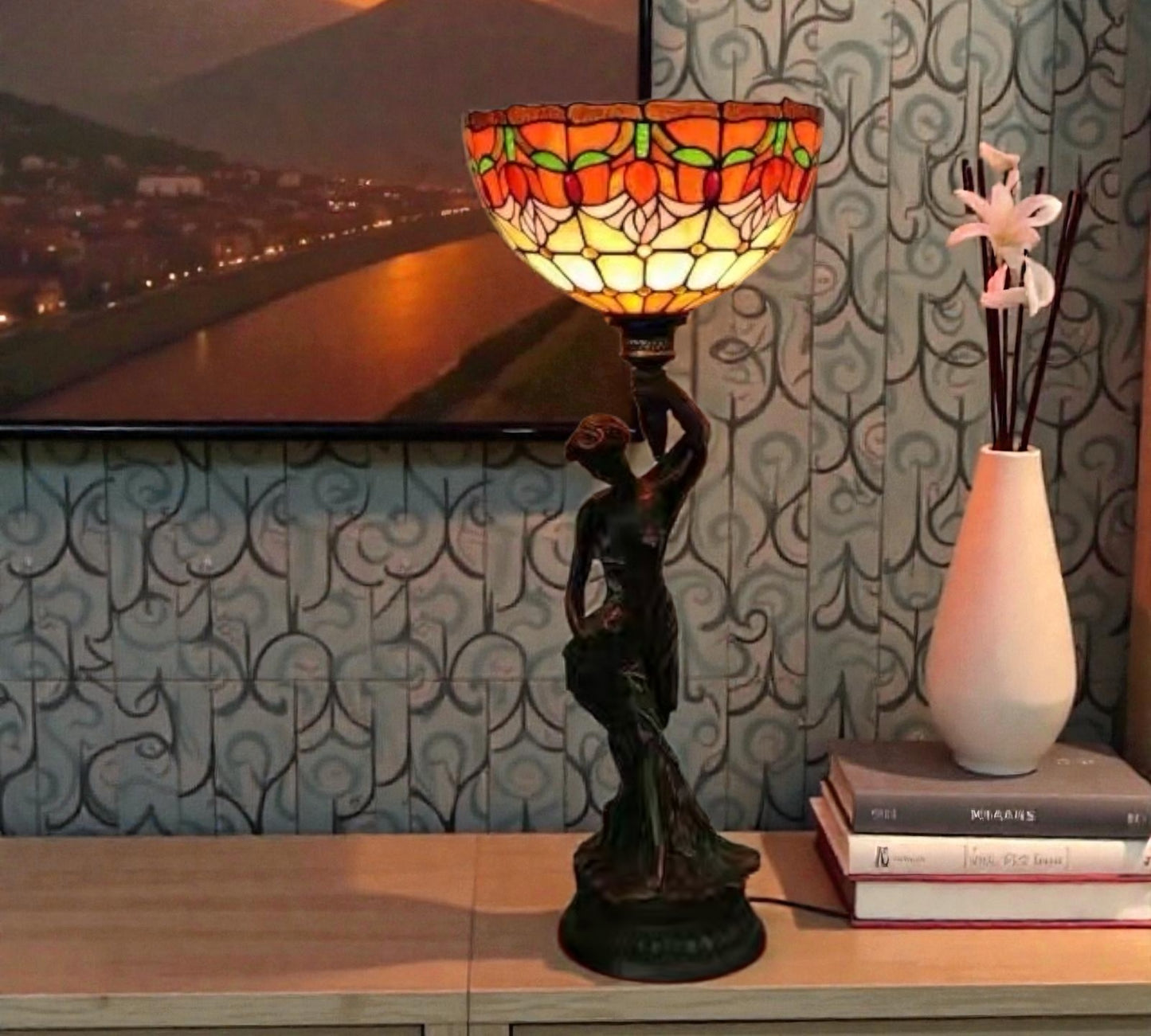 CDH 12" Tiffany Table Lamp (13104)