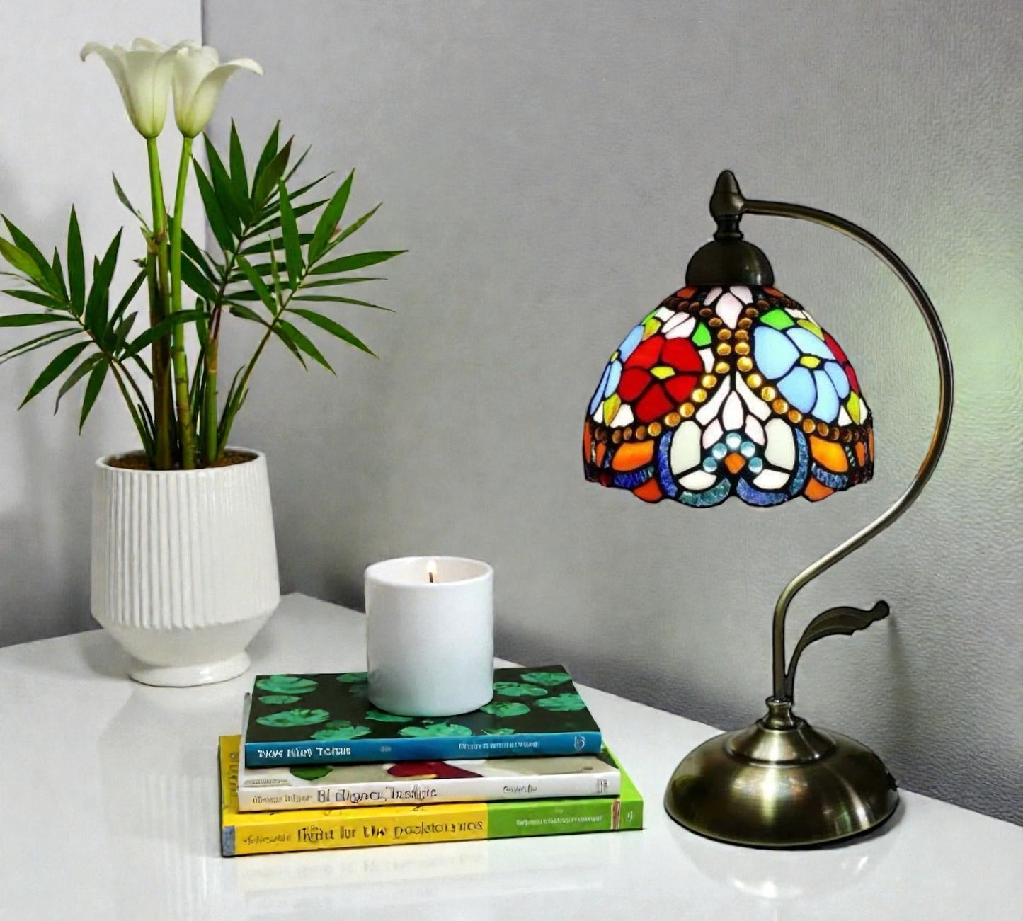 CDH Tiffany Table Lamp with 20cm Shade (15030M)
