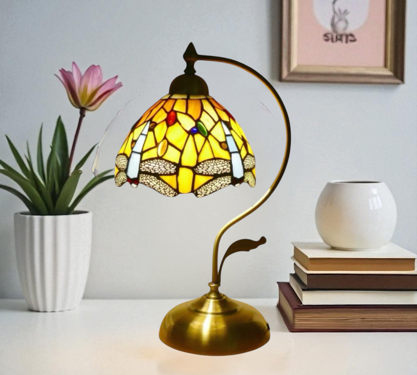 CDH Tiffany Table Lamp with 20cm Shade (15005M)