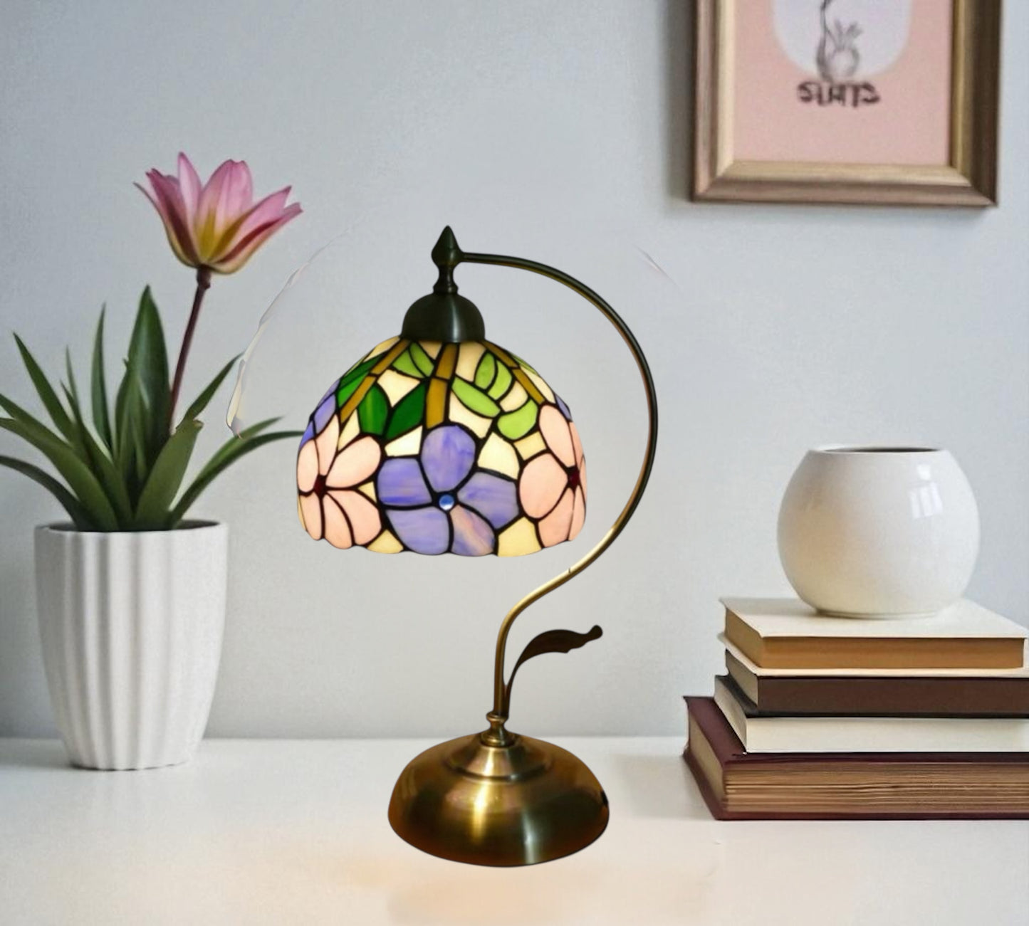 CDH Tiffany Table Lamp with 20cm Shade (12098M)