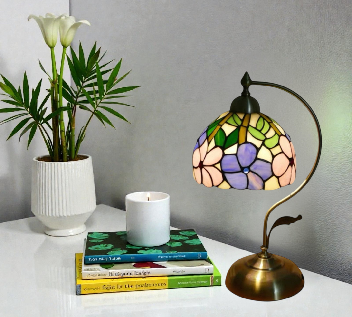 CDH Tiffany Table Lamp with 20cm Shade (12098M)