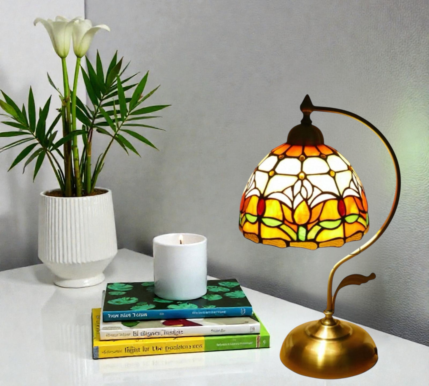 CDH Tiffany Table Lamp with 20cm Shade (12009M)