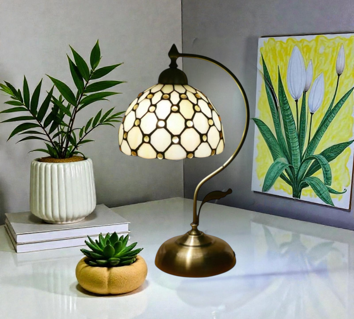CDH Tiffany Table Lamp with 20cm Shade (12021M)