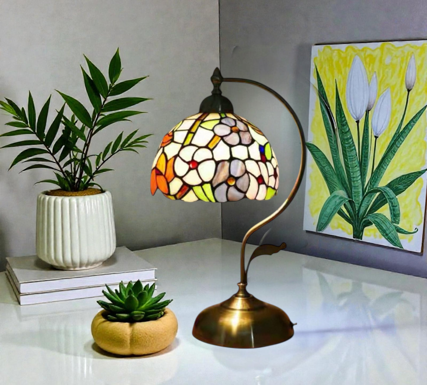 CDH Tiffany Table Lamp with 20cm Shade (100002M)