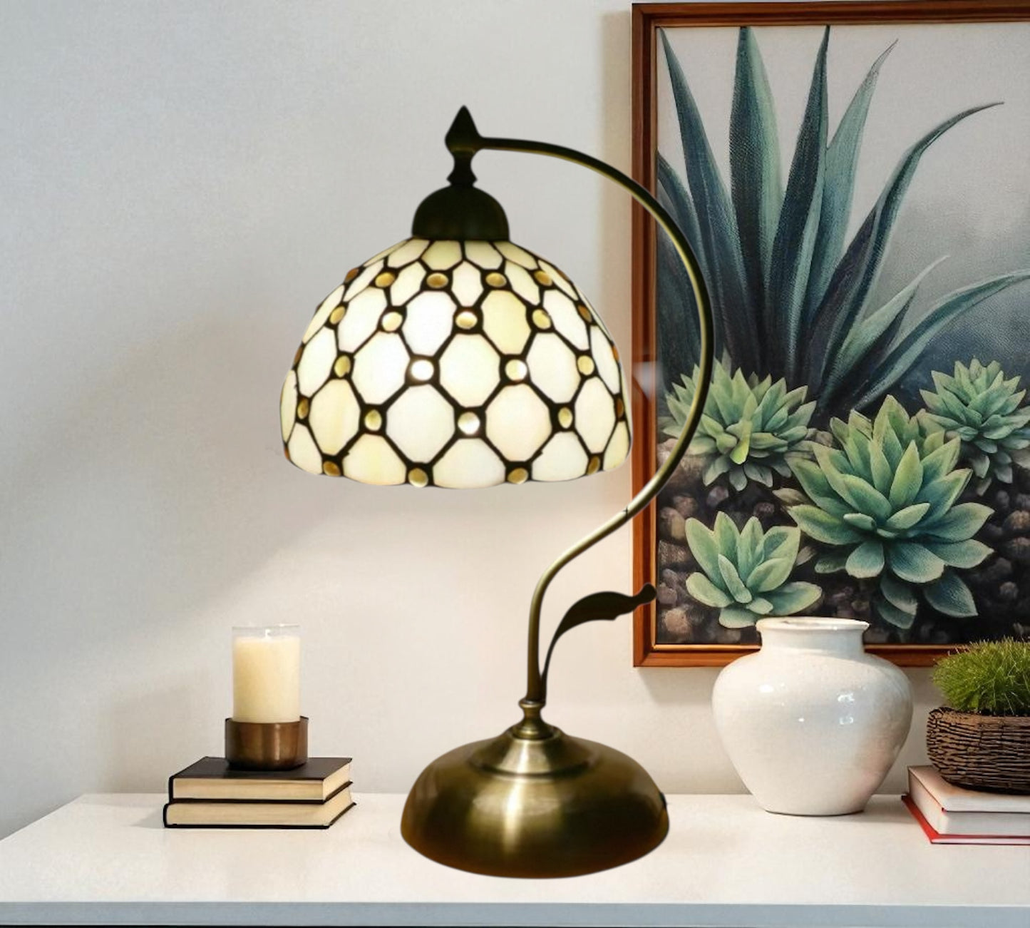 CDH Tiffany Table Lamp with 20cm Shade (12021M)