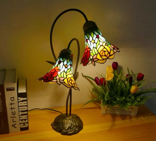 CDH LARGR Water Lily Flower Style Tiffany Table Lamp (12034H)