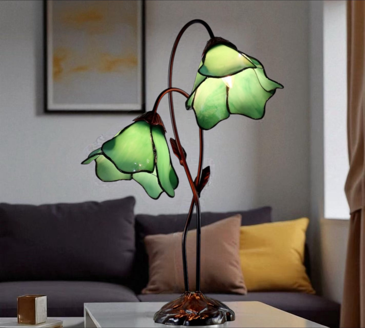 CDH LARGR Water Lily Flower Style Tiffany Table Lamp (12034C)