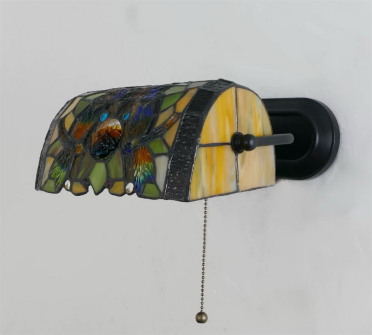 CDH Tiffany Wall Lights with 26cm Shade (12048W)