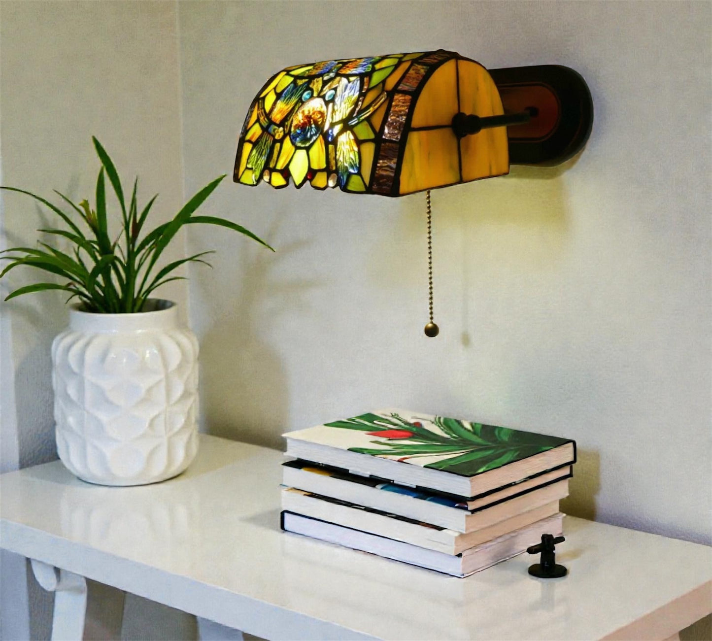 CDH Tiffany Wall Lights with 26cm Shade (12048W)