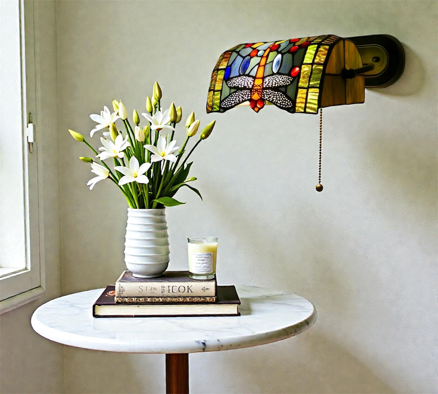CDH Tiffany Wall Lights with 26cm Shade (12062W)