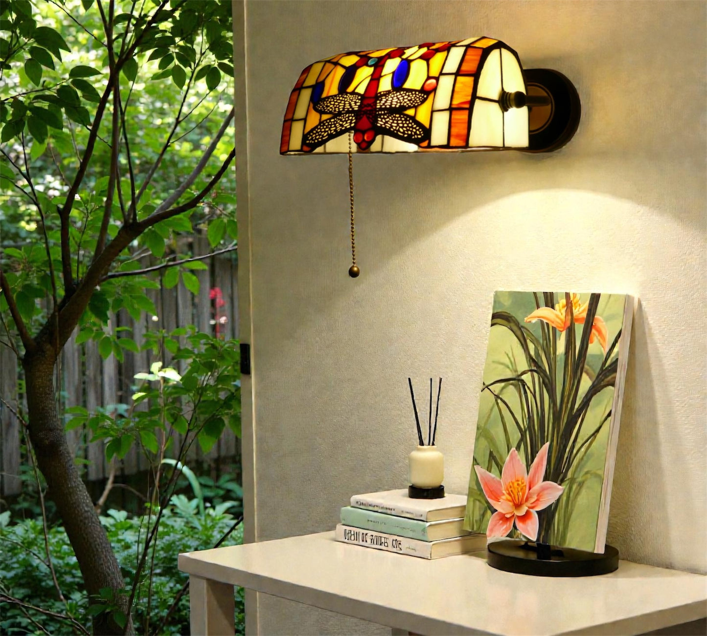 CDH Tiffany Wall Lights with 26cm Shade (12035W)