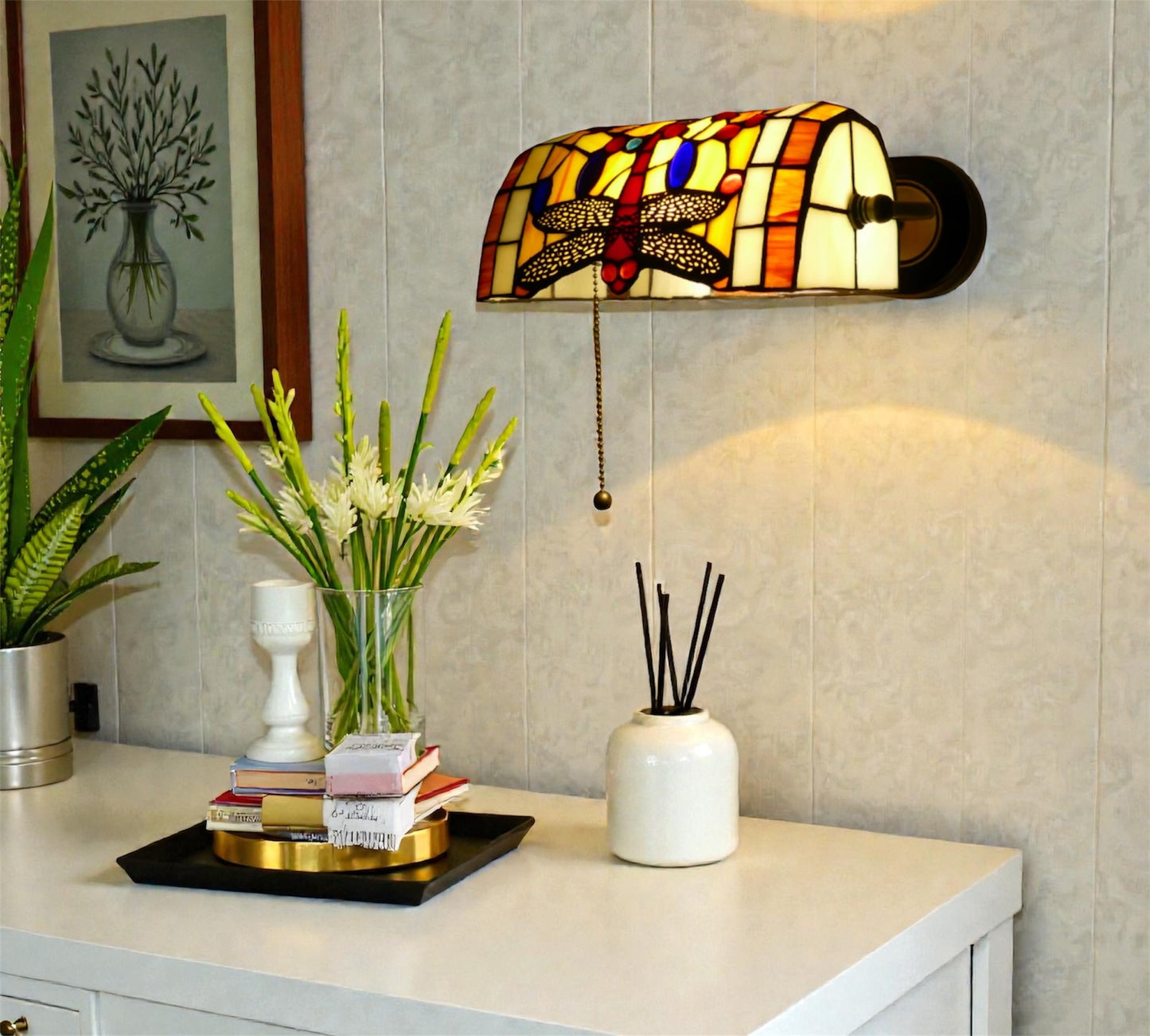 CDH Tiffany Wall Lights with 26cm Shade (12035W)