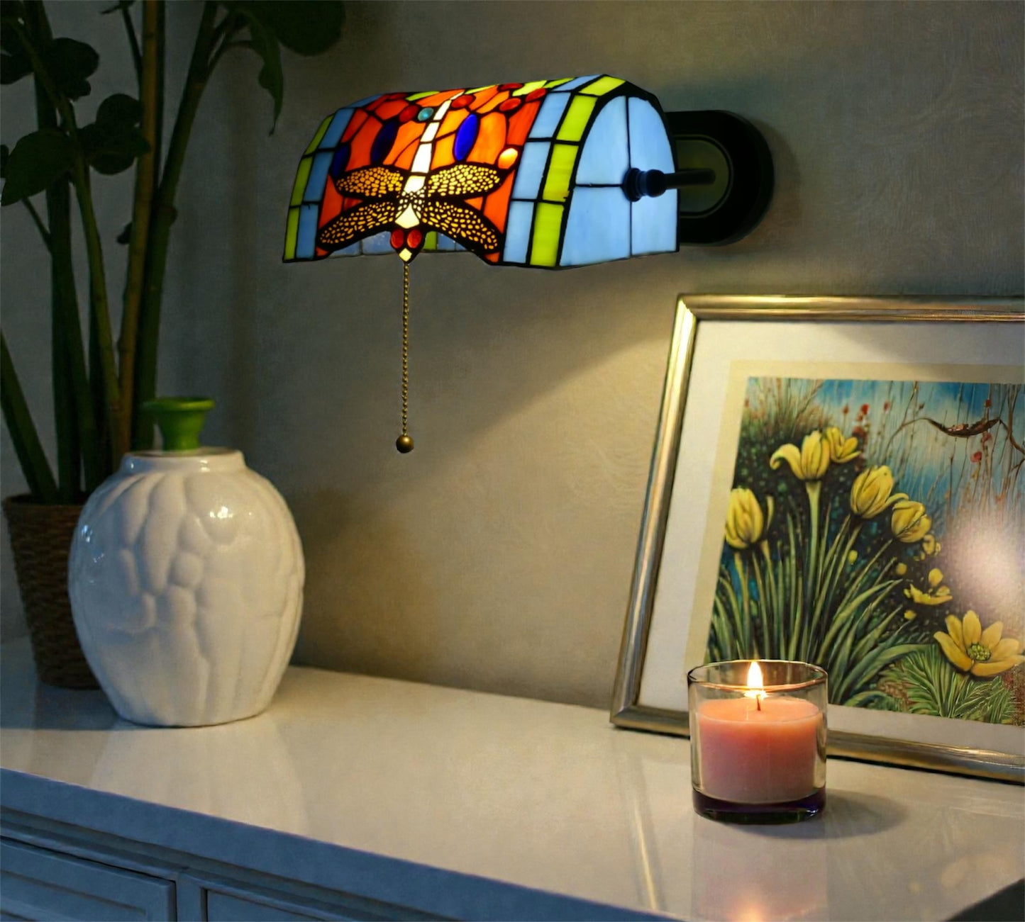 CDH Tiffany Wall Lights with 26cm Shade (12062AW)