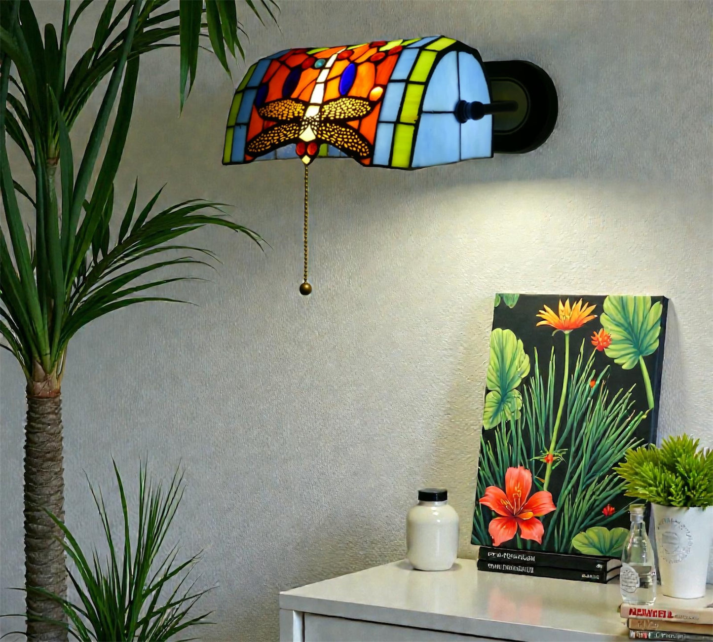 CDH Tiffany Wall Lights with 26cm Shade (12062AW)