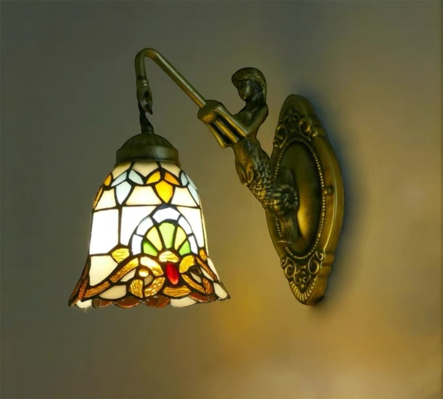 CDH Tiffany Wall Lights with 15cm Shade (12025Q)