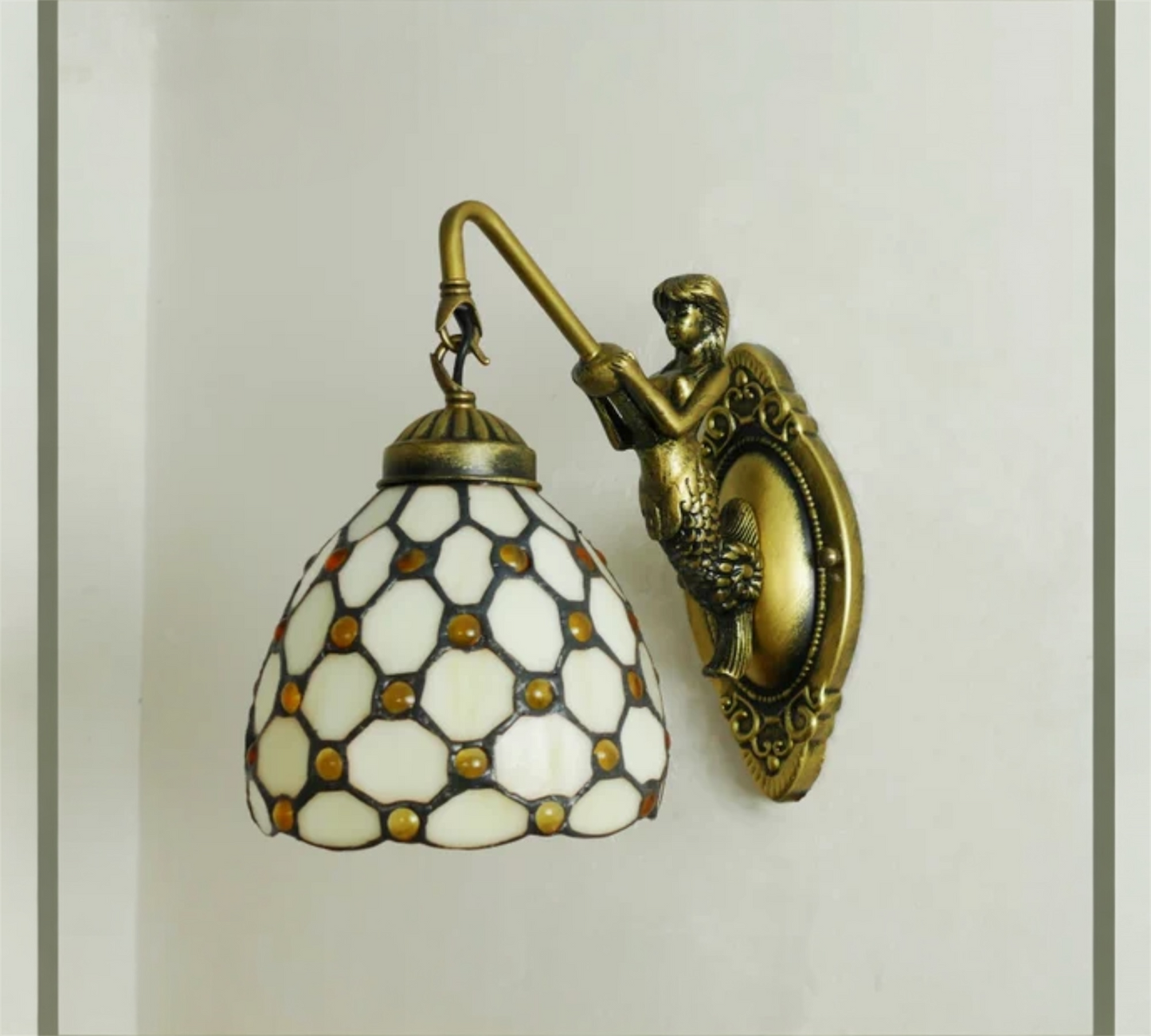 CDH Tiffany Wall Lights with 15cm Shade (12021Q)