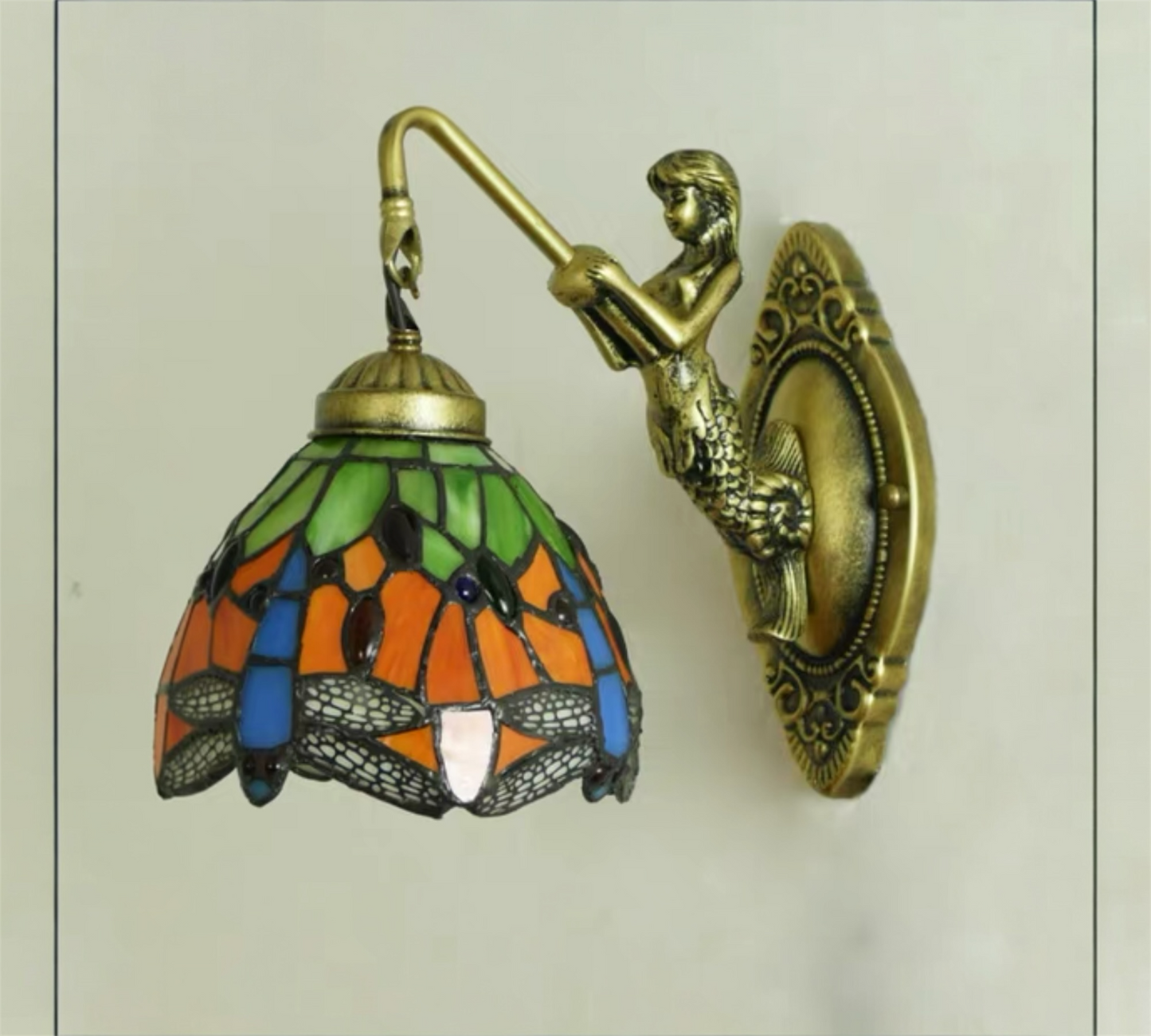 CDH Tiffany Wall Lights with 15cm Shade (12062Q)