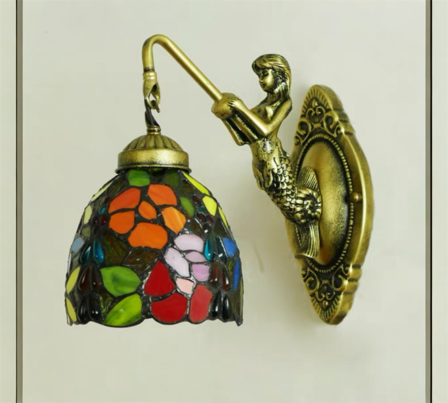 CDH Tiffany Wall Lights with 15cm Shade (15016Q)