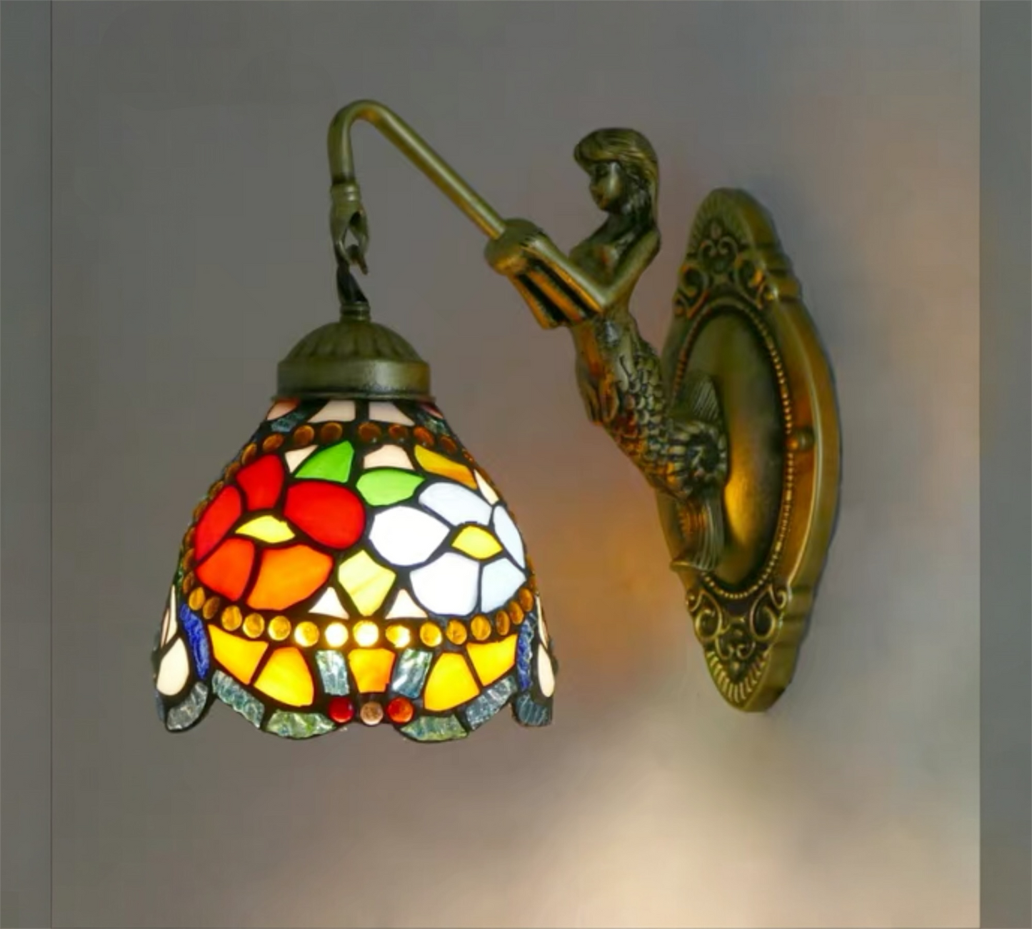 CDH Tiffany Wall Lights with 15cm Shade (15030Q)