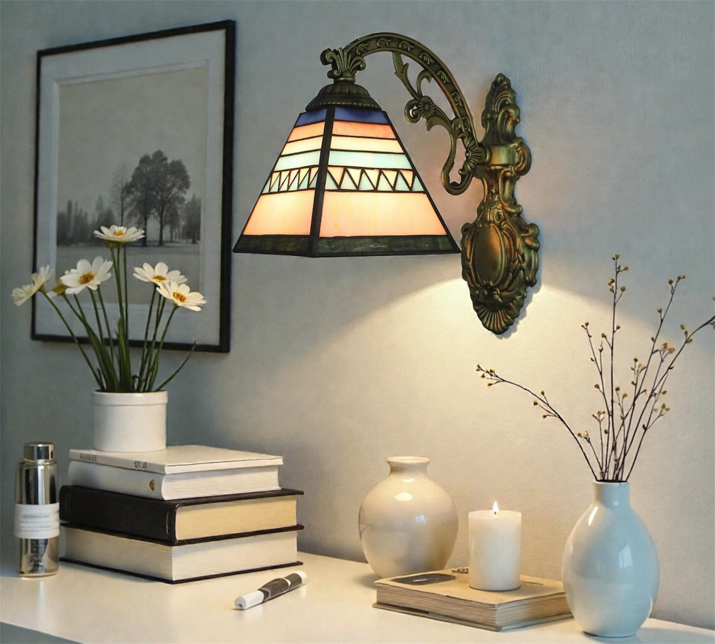 CDH Tiffany Wall Lights with 15cm Shade (15031Q)