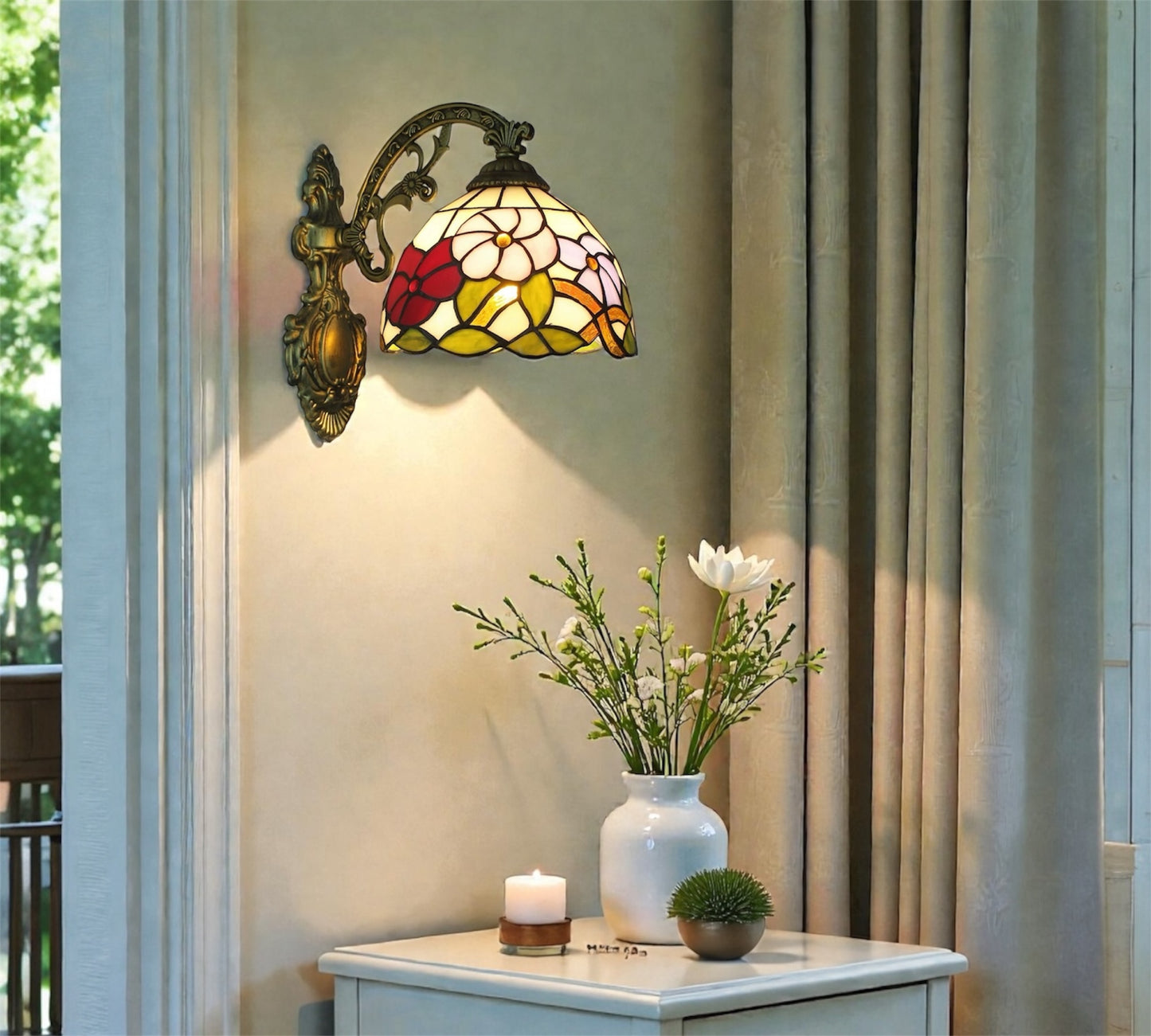 CDH Tiffany Wall Lights with 20cm Shade (11002W)