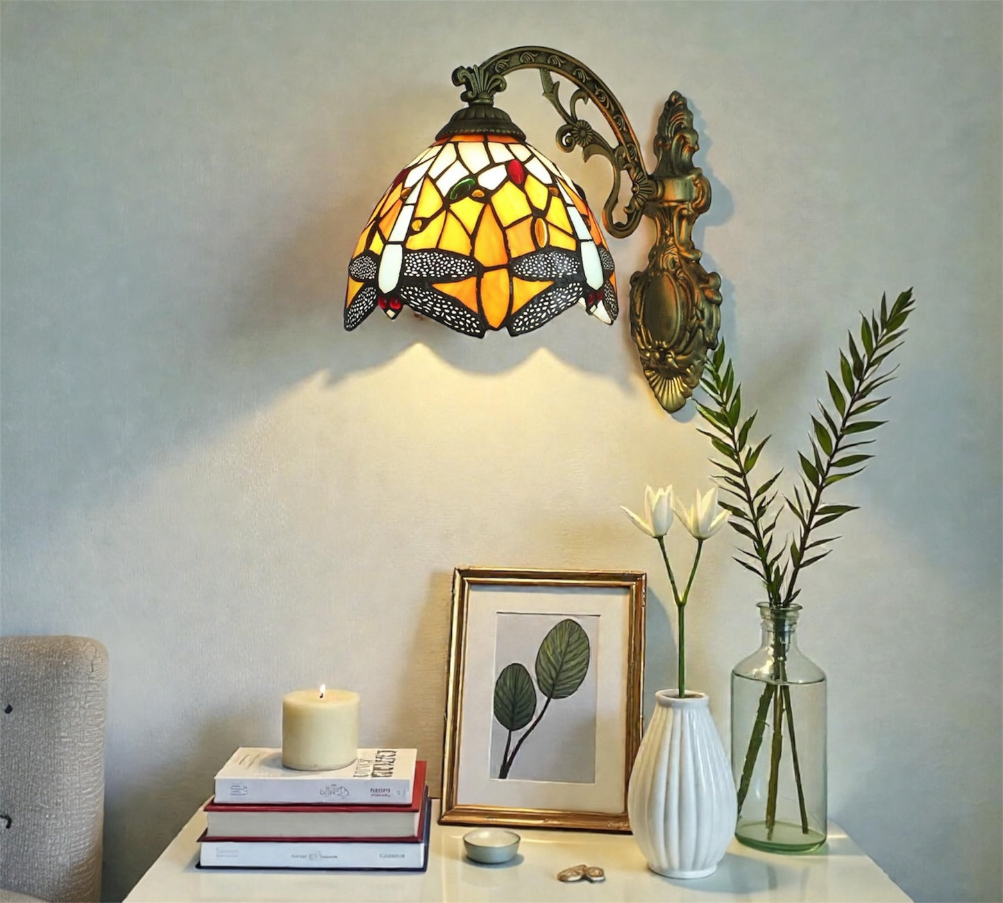 CDH Tiffany Wall Lights with 20cm Shade (12035Q)