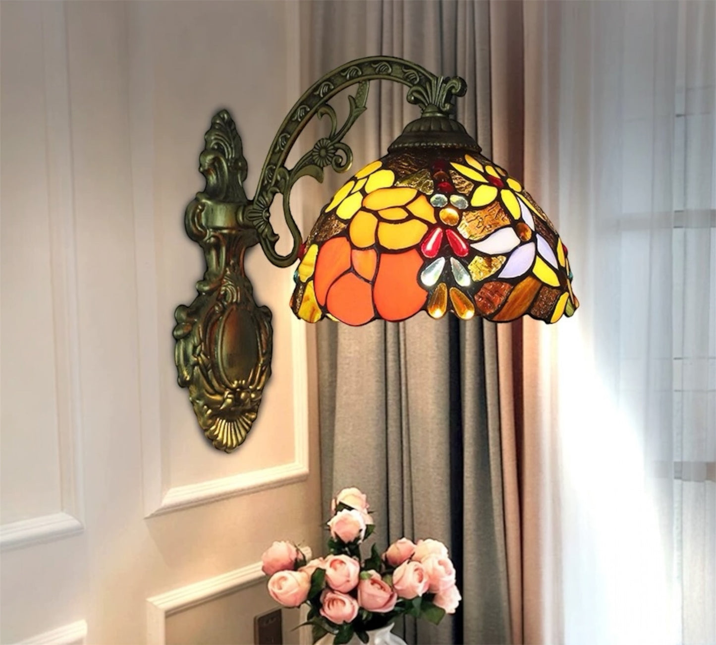 CDH Tiffany Wall Lights with 20cm Shade (16114Q)