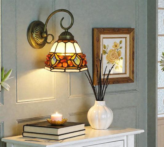 CDH Tiffany Wall Lights with 16cm Shade (26001W)
