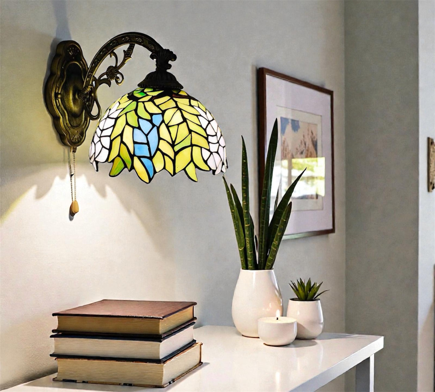 CDH Tiffany Wall Lights with 20cm Shade (16039W)