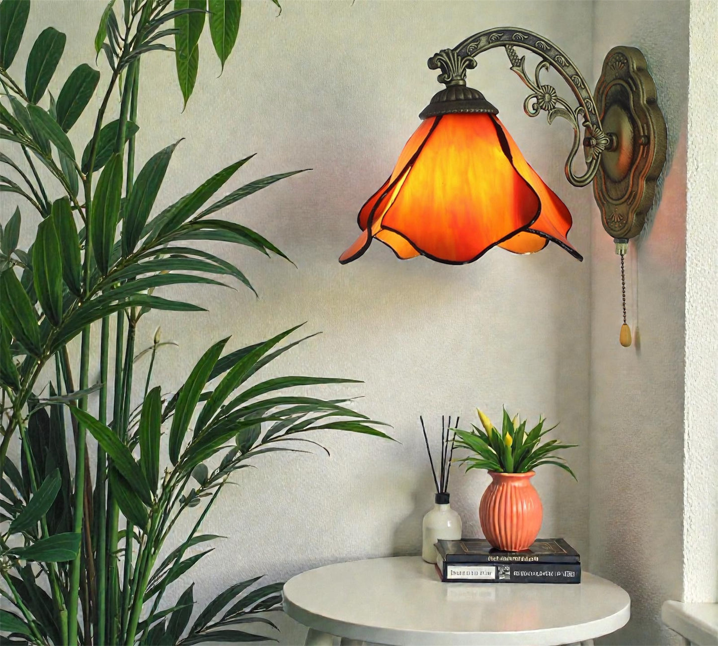 CDH Tiffany Wall Lights with 20cm Shade (12034OW)