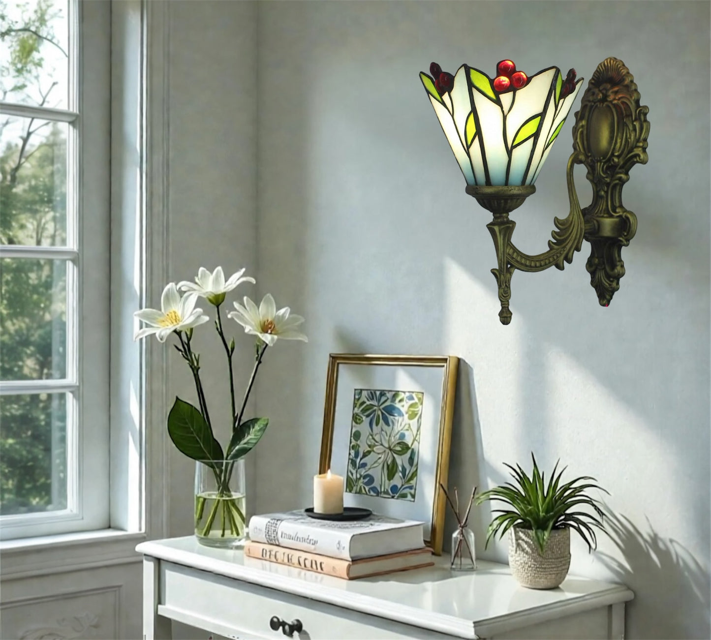 CDH Tiffany Wall Lights with 16cm Shade (26013W)