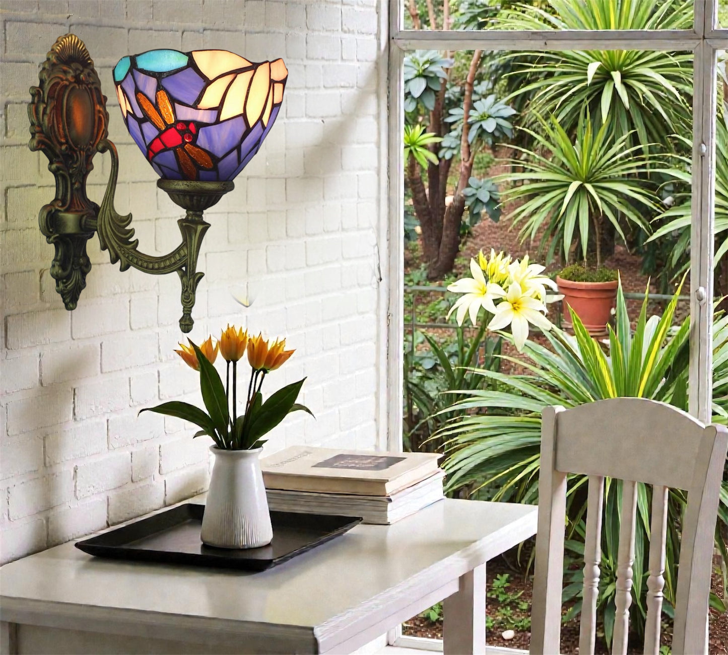 CDH Tiffany Wall Lights with 15cm Shade (12062W2)